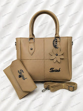 Chic Flower Accent Tote Set
