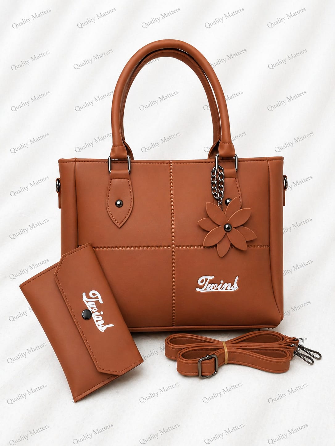 Chic Flower Accent Tote Set