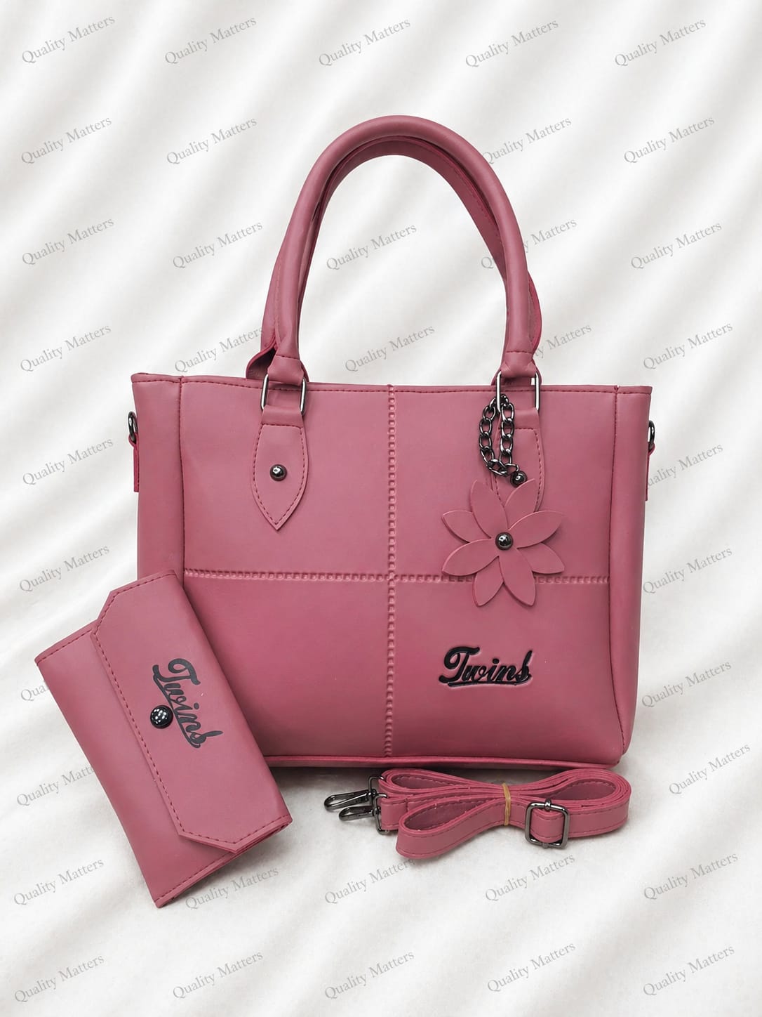 Chic Flower Accent Tote Set